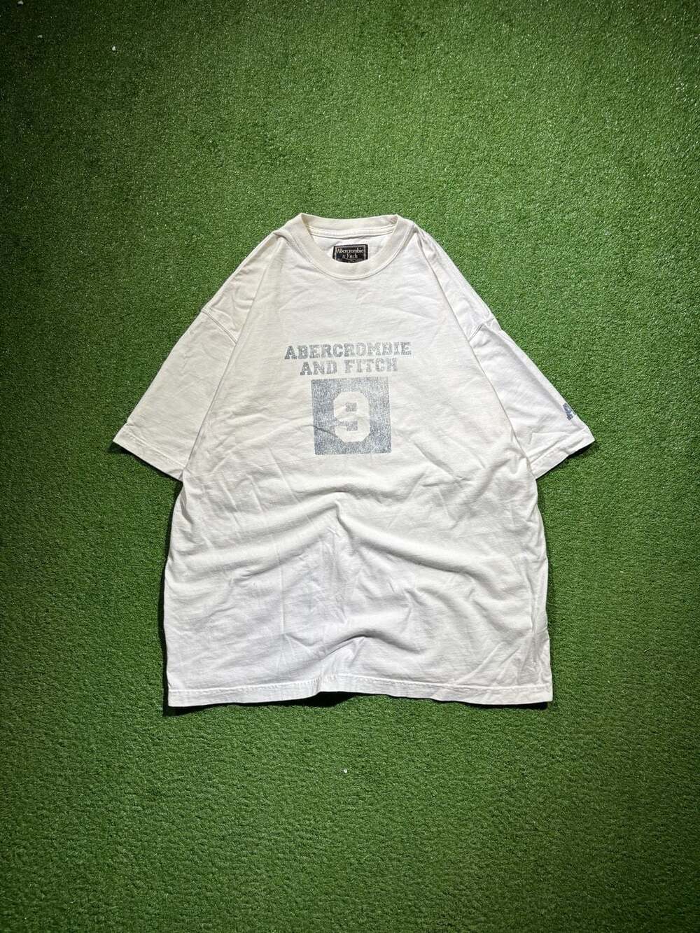 Vintage Abercrombie & Fitch Graphic T-Shirt Size XL White Number 9